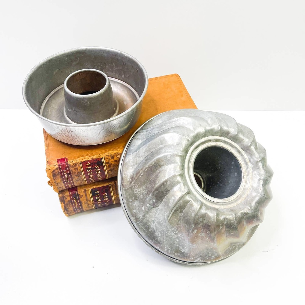 A set of Molds circular round for pastry cake Deco rustic